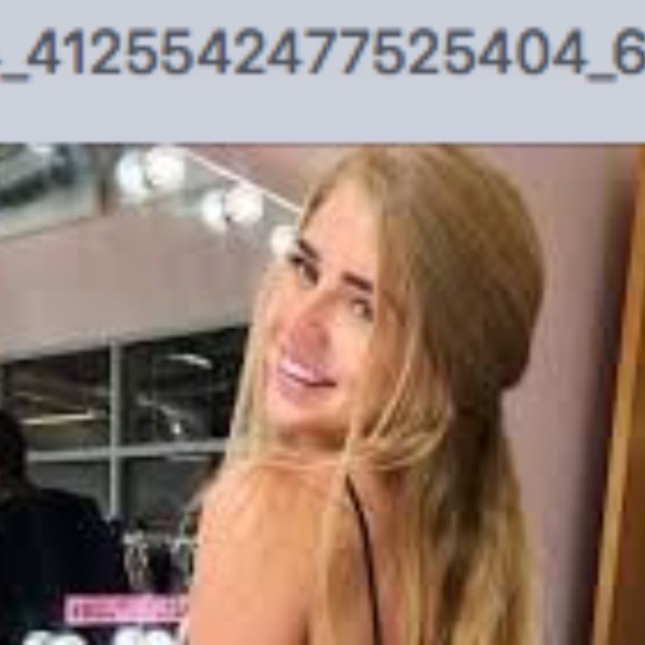 Meet your Posher, Kirby102102's closet (@kirby102 ... - Picture 11 of 16